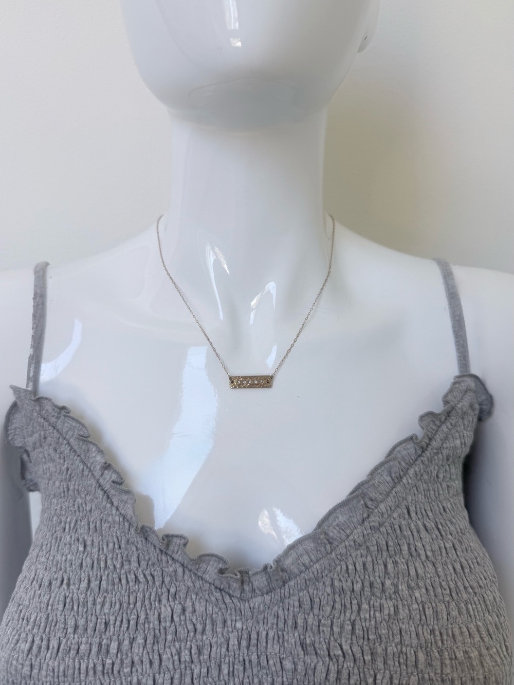 Dainty Gold Bar necklace